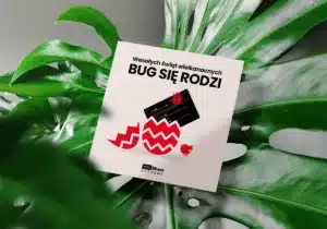 Wielkanocna kartka infoShare Academy z pękniętą pisanką, fragmentem kodu i hasłem „Bug się rodzi”.
